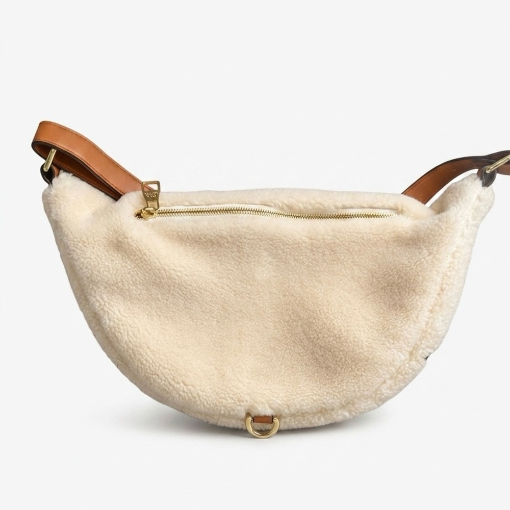 Inspired L V Shearling Bumbag with distinctive contrasting monogram - Picture 2 of 6